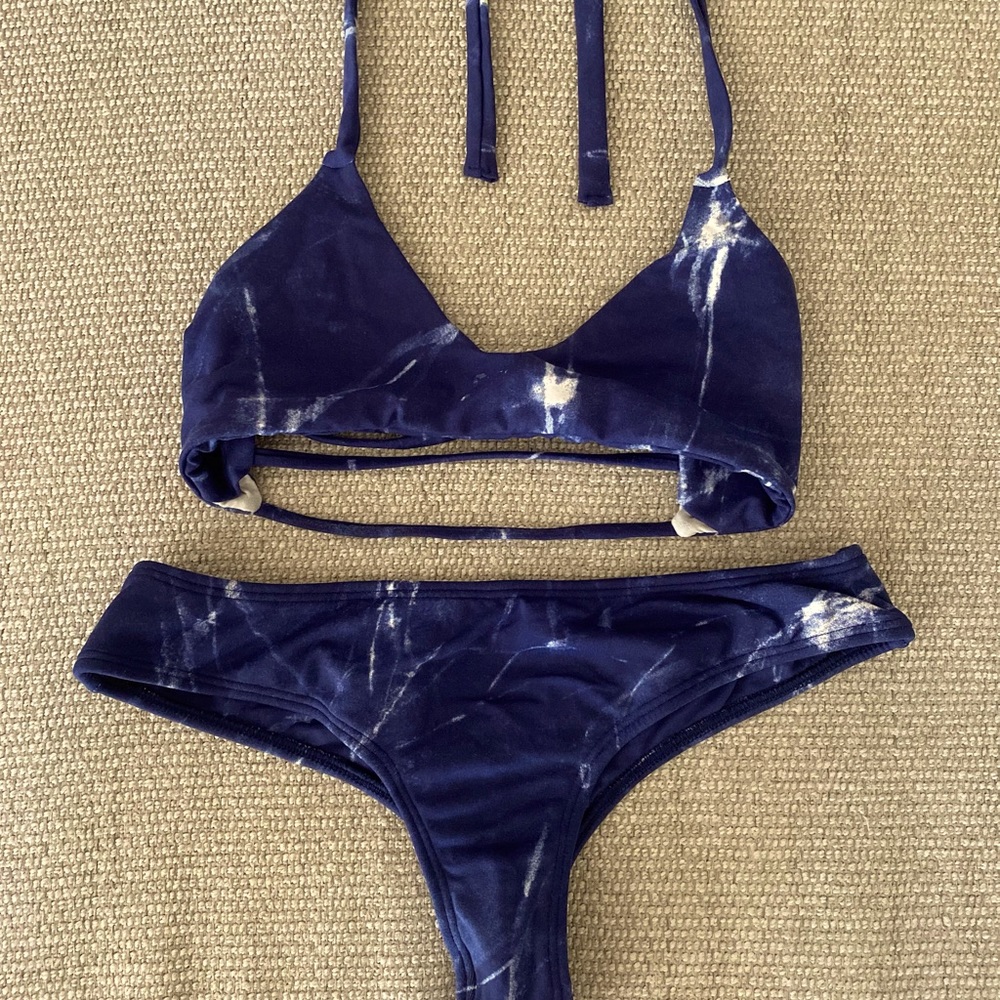 Midori Bikini. (Navy blue & white)